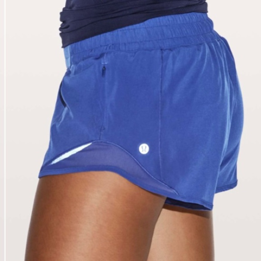 Lululemon Hotty Hot Short II *2.5" in Dark Blue
